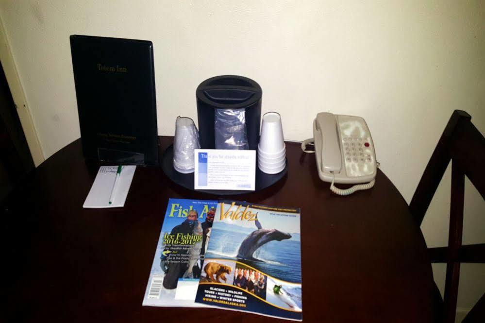 Totem Hotel And Suites 발데즈 외부 사진